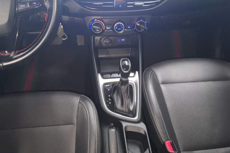 Used Hyundai Celesta 2018 1.6L Automatic GL Enjoyment Edition China VI compliant