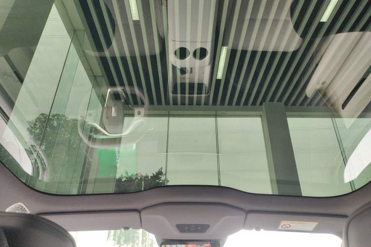 Used Avatr 06 2025 Pro Range-Extended Edition Headliner