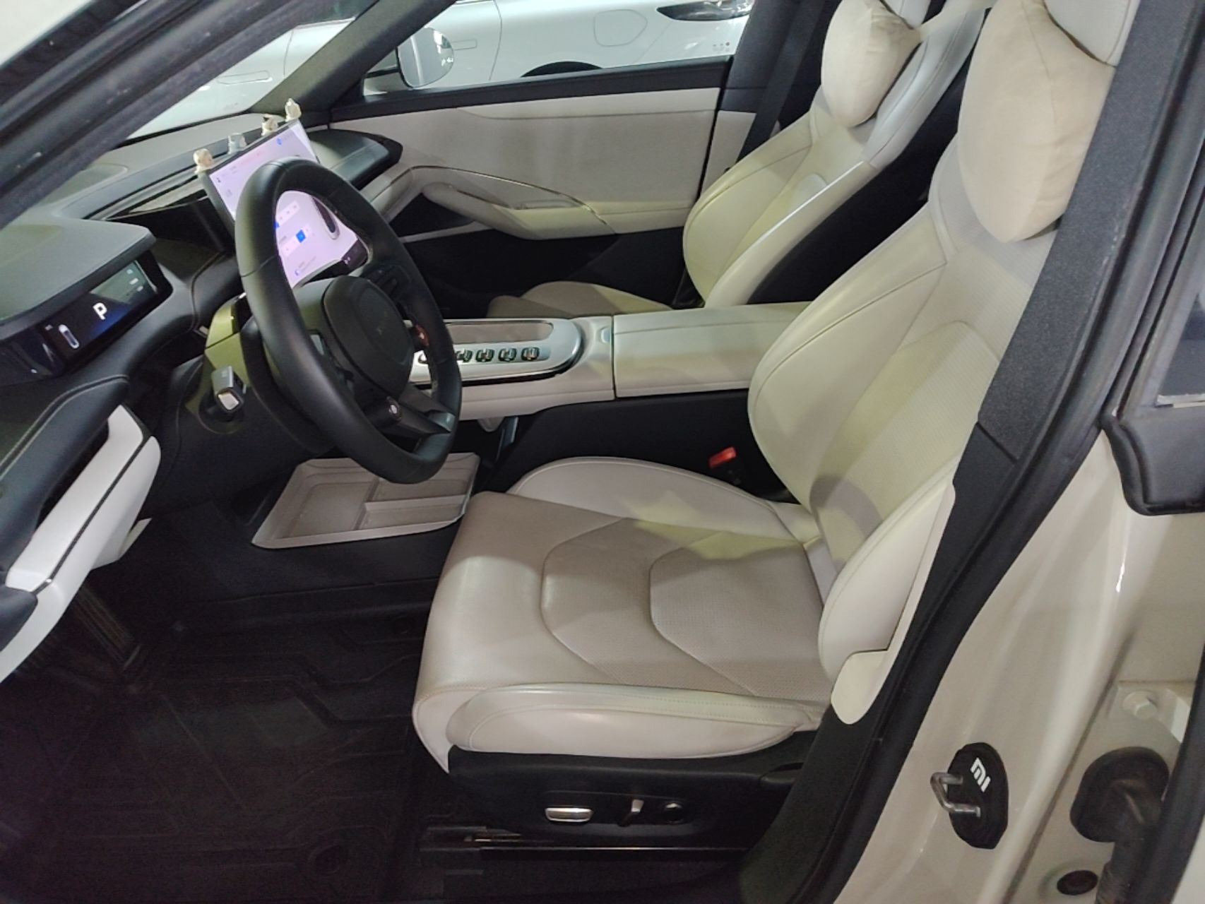 Xiaomi Auto SU7 2024 Rear-Drive Ultra-Long Range Advanced Pro-Level Intelligent Driving Version — снимка 17
