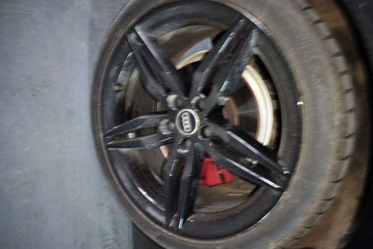 Used Audi A5 2020 Cabriolet 40 TFSI Fashion Edition China VI Emission Standard Right Rear Wheel Hub