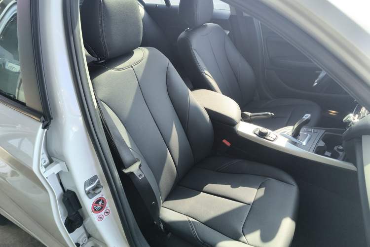 Used BMW 1 Series 2015 120i Leading Model
