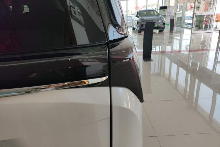 Used Buick GL8 2025 Lu Zun Smart Enjoyment Edition
