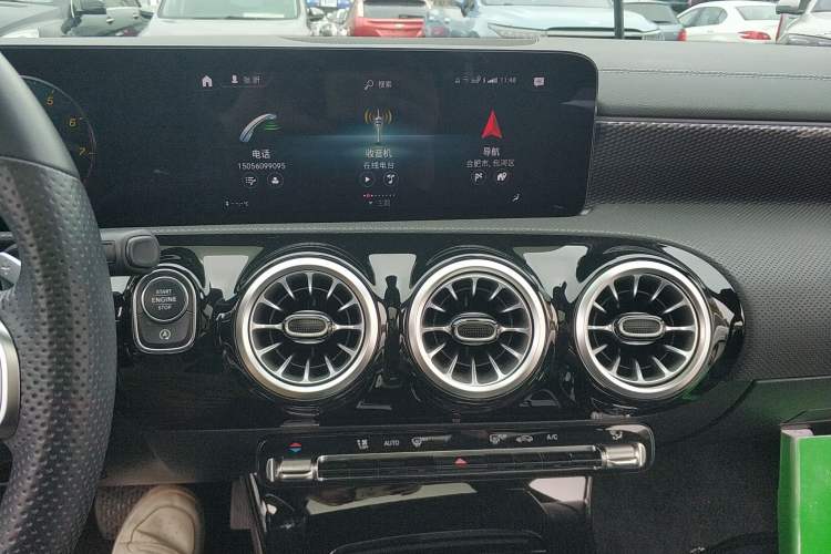 Used Mercedes-Benz A-Class 2022 Revised Version A 200 L Sport Sedan Fashionable Style Audio And AC Panel