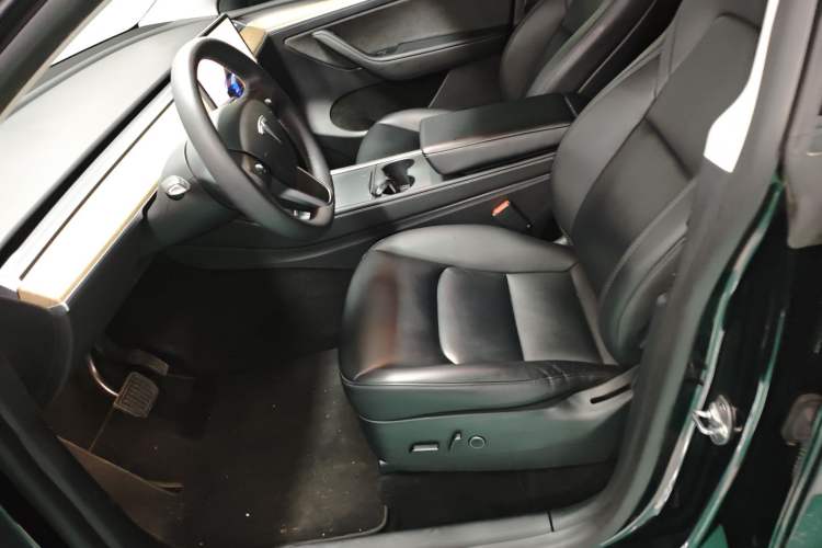 Used Tesla Model Y 2022 Rear-Wheel-Drive Version