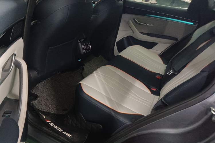 Used BYD Song PLUS New Energy 2023 Champion Edition EV 520KM Prestige Model
