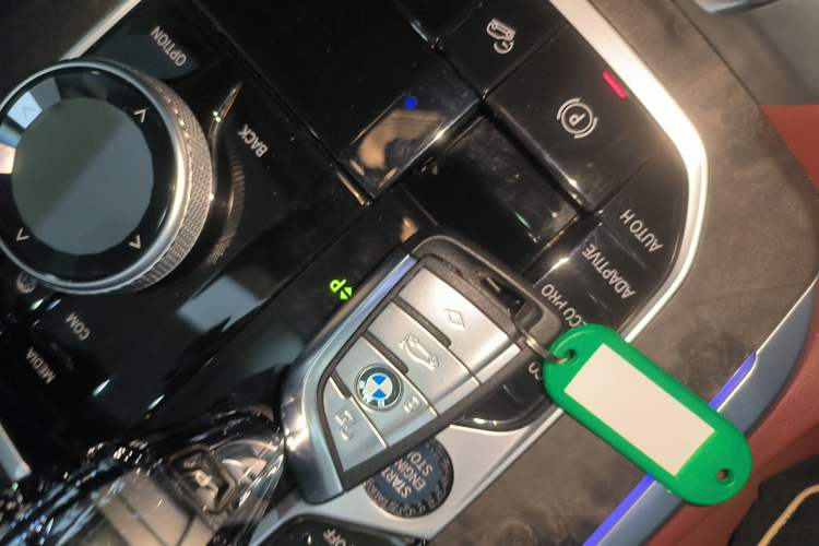 Used BMW X5 2022 Restyled xDrive 30Li Luxury Version M Sport Package Vehicle Key