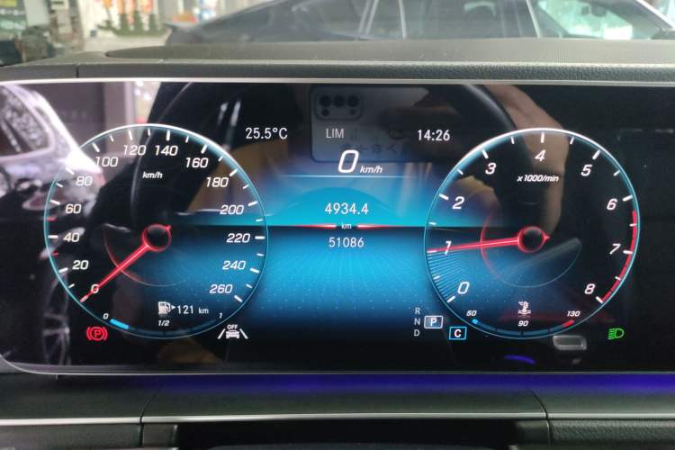 Used Mercedes-Benz GLE 2022 GLE 350 4MATIC Coupe SUV Fashion Model