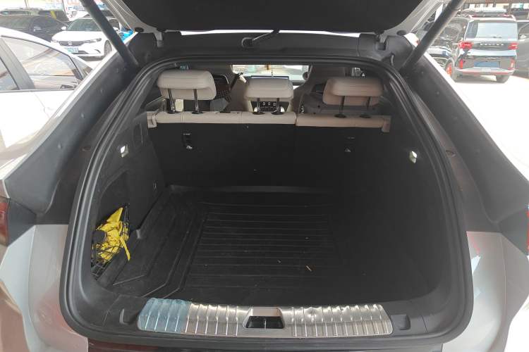 Used BYD Song L EV 2024 662 km Excellence Version Trunk