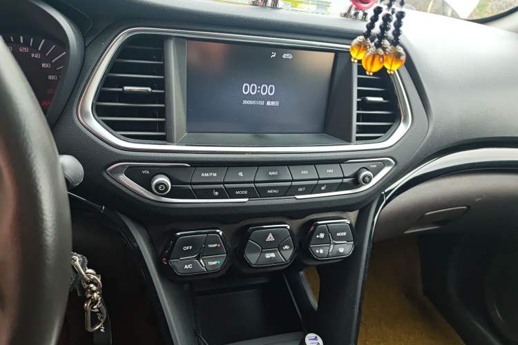 Used GAC Trumpchi GS4 2015 200T Manual Luxury Edition
