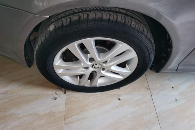 Used Skoda Octavia 2013 1.6L Automatic Yijun Edition
