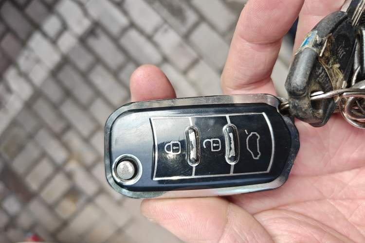 Used GAC Trumpchi GS5 2013 1.8T Automatic Two-Wheel Drive Elite Edition Vehicle Key