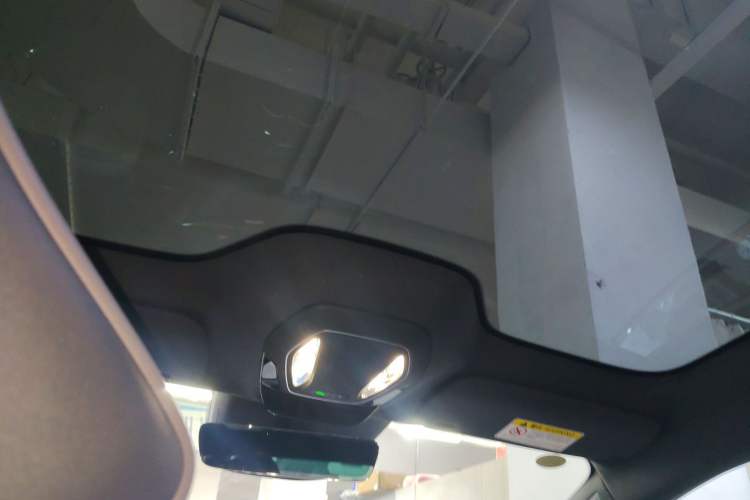 Used Hongqi EH7 2024 760 Pro+ Four-Wheel Drive Version Headliner