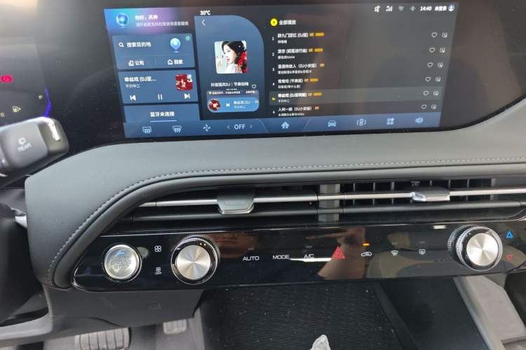 Used Dongfeng Aeolus Huge 2025 Mach Power 1.5T Premium Version