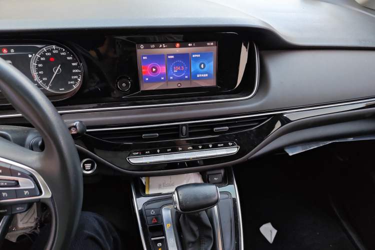 Used GAC Trumpchi M6 2019 270T DCT Luxury Edition (7-seater) China VI Audio And AC Panel