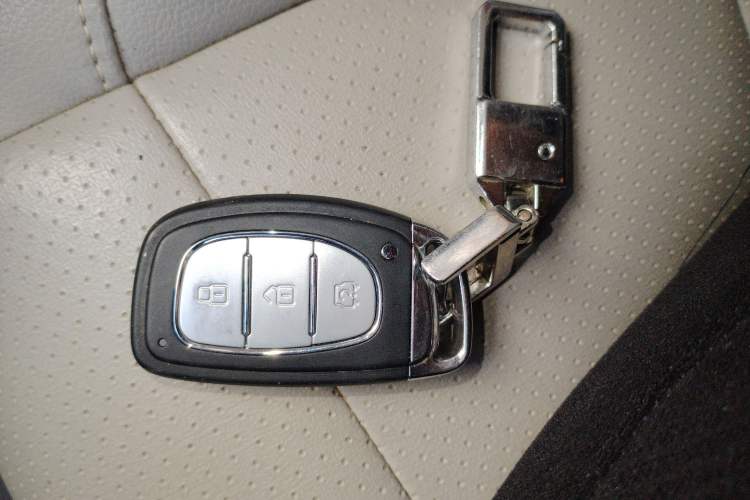 Used HYOSOW S5 2017 1.3T Manual Prestige Edition
