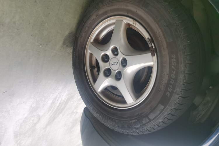 Used Buick GL8 2007 2.5L GT Elite Edition Right Front Wheel Hub