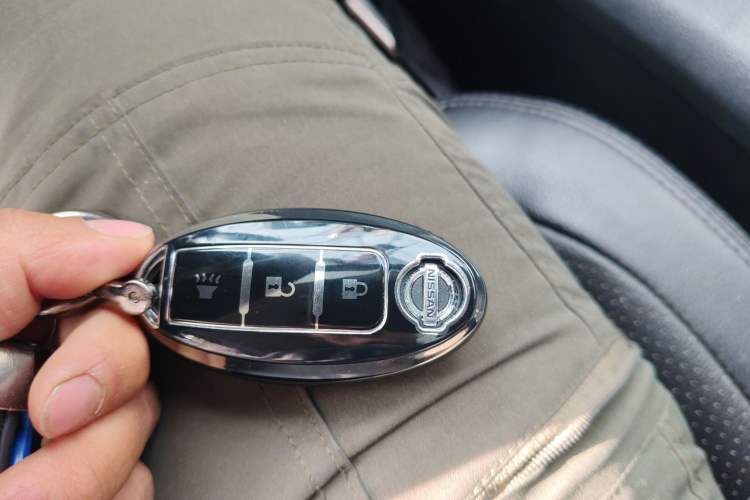 Used Nissan Qashqai 2011 2.0 XV Lea CVT 2WD
