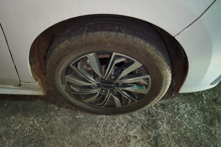 Used SAIC MAXUS G20 2021 Facelifted PLUS 2.0T Gasoline Automatic Luxury Edition