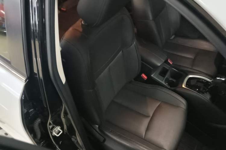 Used Nissan X-Trail 2019 2.0L CVT Smart Connect Comfort Edition 2WD
