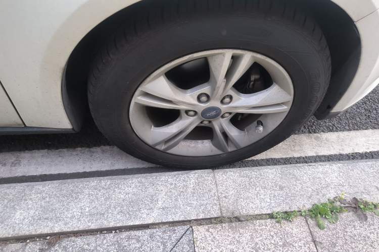 Used Ford Focus 2018 Hatchback Classic 1.6L Manual Comfort Plus SmartDrive Edition