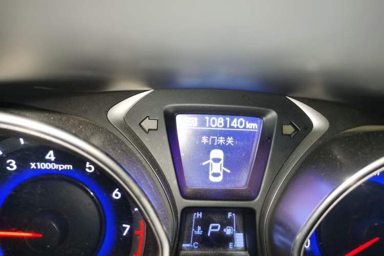 Used Hyundai Elantra (5th Generation / Langdong) 2013 1.6L Automatic Leading Model Odometer Close Up