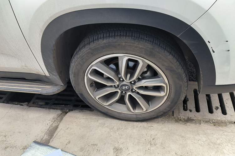 Used Hyundai ix35 2019 2.0L Automatic 2WD Zhiyong·Changxiang Edition China VI Standard Right Front Wheel Hub