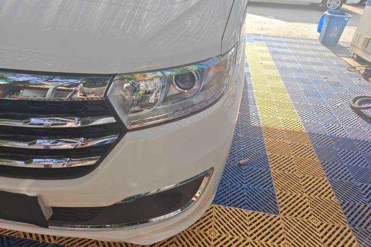 Used JAC Refine M3 2024 PLUS 2.0L HEV Smart Connect Edition Left Front Headlight