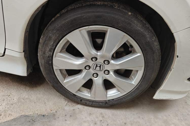 Used Honda Jade 2014 1.8L Automatic Comfort Elite Version 5 Seats