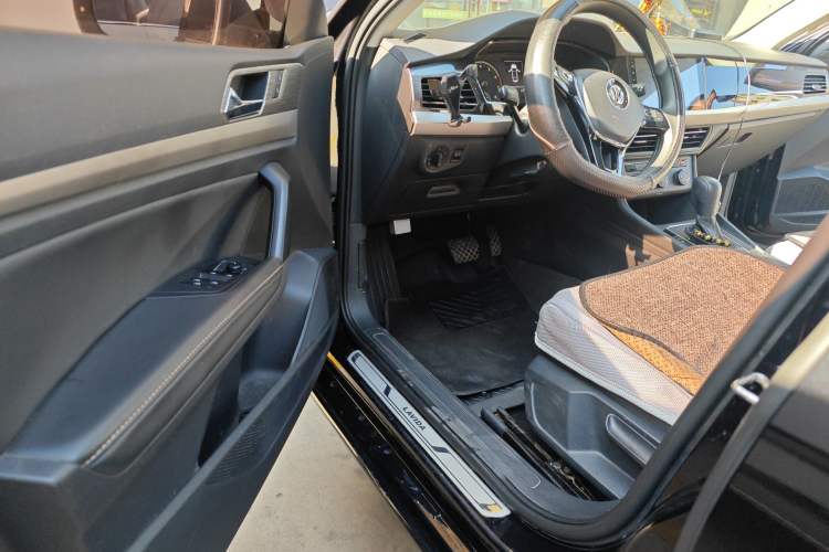 Used Volkswagen Lavida 2019 280TSI DSG Comfort Edition China VI standard Driver Seat