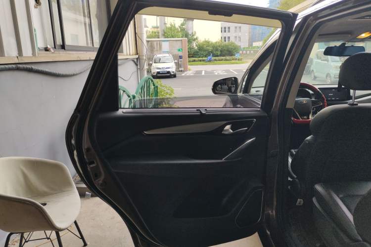 Used JAC Refine R3 2018 1.6L Manual Luxury Smart Model