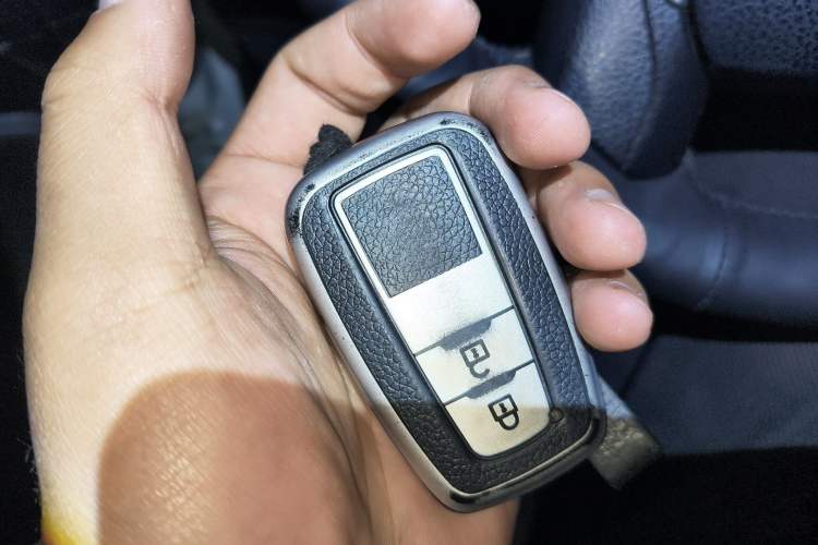 Used Toyota Prado 2018 3.5L Automatic TX-L with Rear-Mounted Spare Tire
