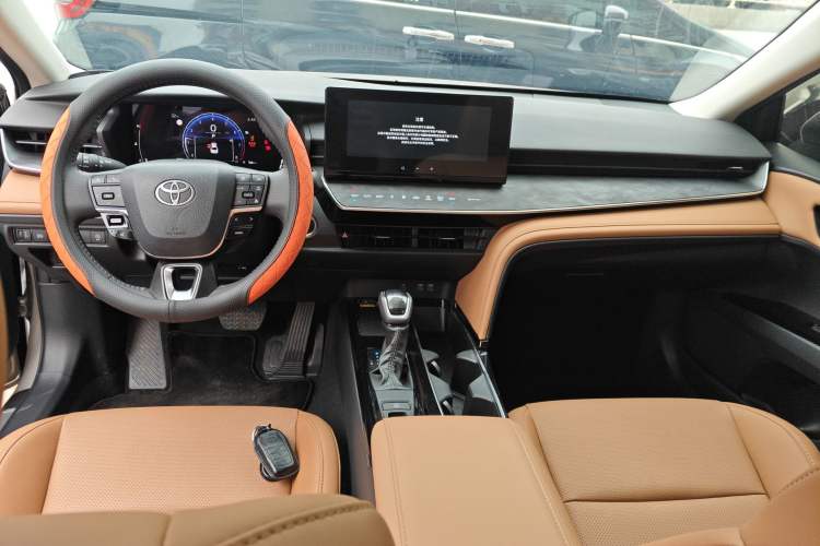 Used Toyota Camry 2026 Model 2.0GVP Luxury Edition Center Console