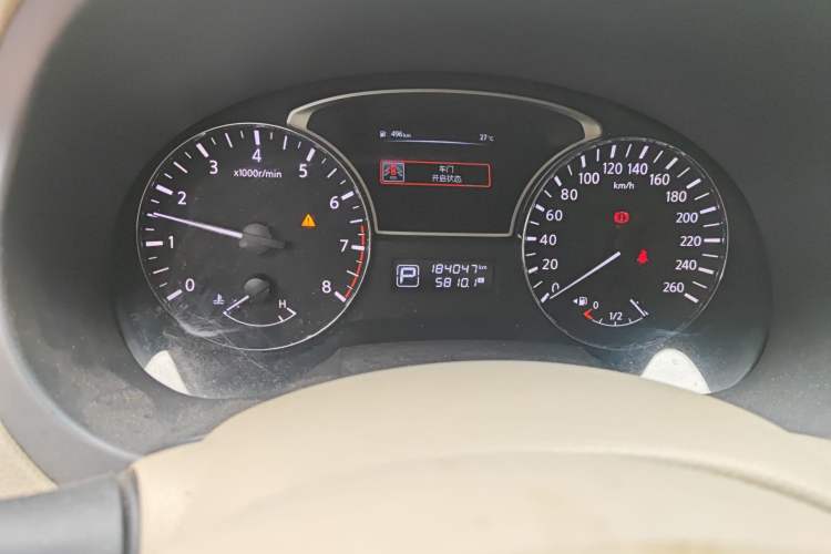 Used Nissan Teana 2016 2.0L XL Comfort Edition Odometer Close Up