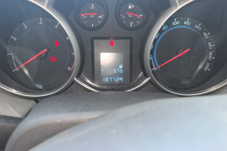 Used Chevrolet Cruze 2013 1.6L SL Grand Edition Manual Transmission