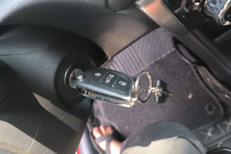 Used Toyota YARiS L Zhi Xuan 2019 1.5E CVT Dynamic Edition China VI compliant