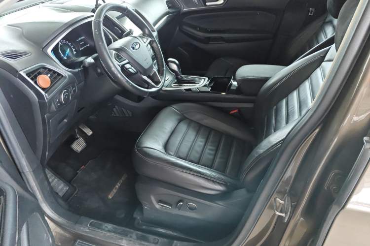 Used Ford Edge 2016 EcoBoost 245 Two-Wheel-Drive Titanium 7-Seater