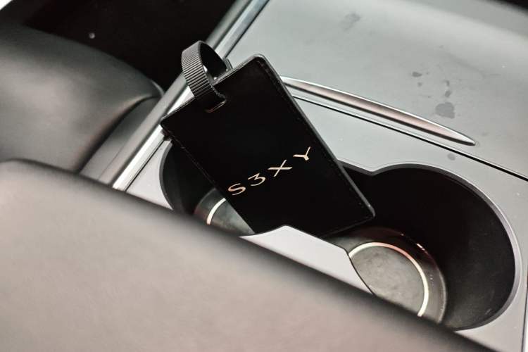 Used Tesla Model Y 2022 Rear-Wheel-Drive Version