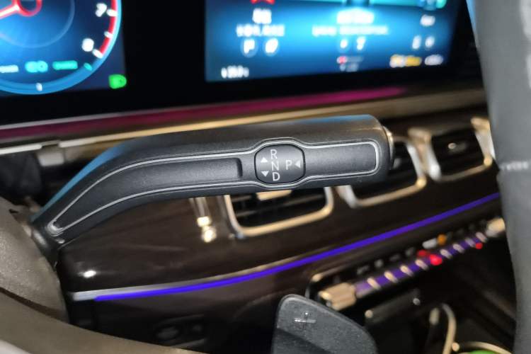 Used Mercedes-Benz GLS 2020 GLS 450 4MATIC Dynamic Edition Gear Lever