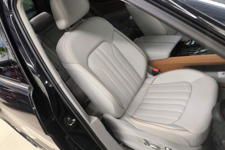 Used Volkswagen Teramont 2022 530 V6 Four-Wheel Drive Prestige Luxury Edition Right Front Seat