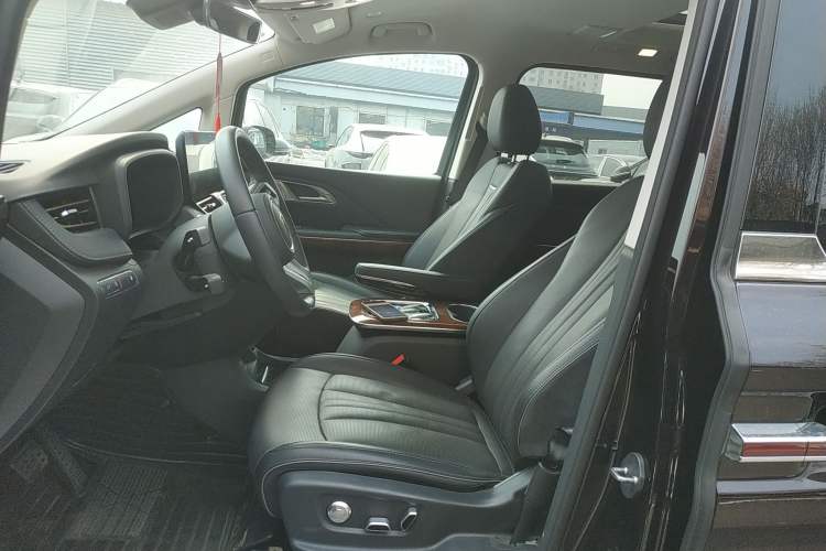 Used Hongqi HQ9 PHEV 2024 2.0T Four-Wheel Drive Luxury Edition Left Front Seat