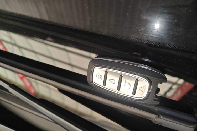 Used BYD Song MAX 2017 1.5T Automatic Smart Connect Luxury 7-Seater