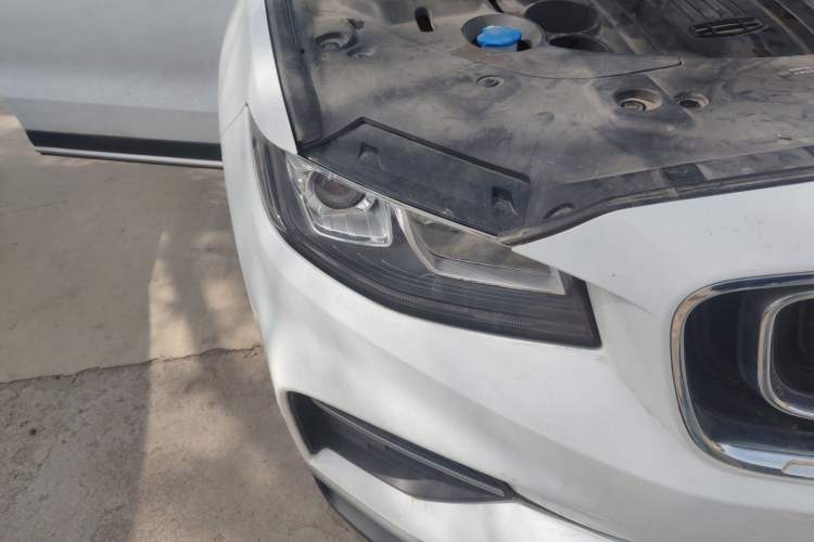 Used Geely Auto Emgrand X7 Sport 2020 1.8TD DCT Smart Connect PRO Right Front Headlight