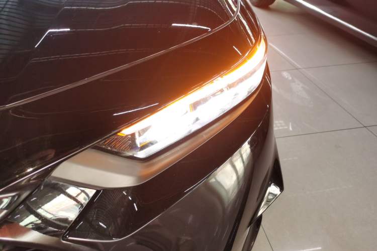 Used Honda Inspire 2025 260TURBO Elegant Edition Left Front Headlight