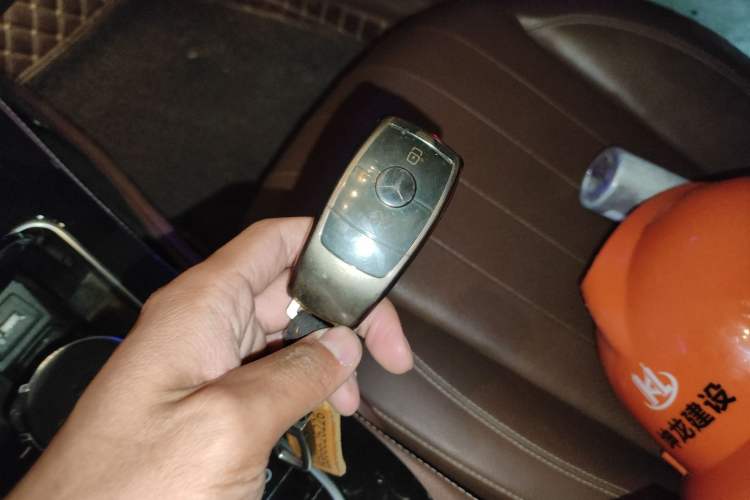 Used Mercedes-Benz E-Class 2016 E 300 L Stylish Model