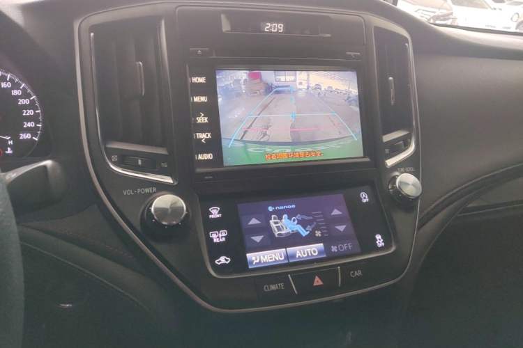 Used Toyota Crown 2018 2.0T Fashion Edition
