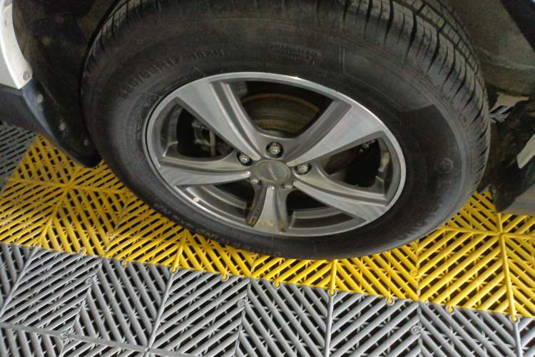 Used Haval H6 2017 Blue Label Sport Edition 1.5T Manual Two-Wheel Drive Elite Model Right Rear Wheel Hub