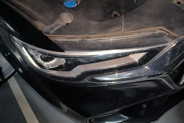 Used Hongqi HS5 2022 Revised Version 2.0T Smart Connect Flagship Edition
