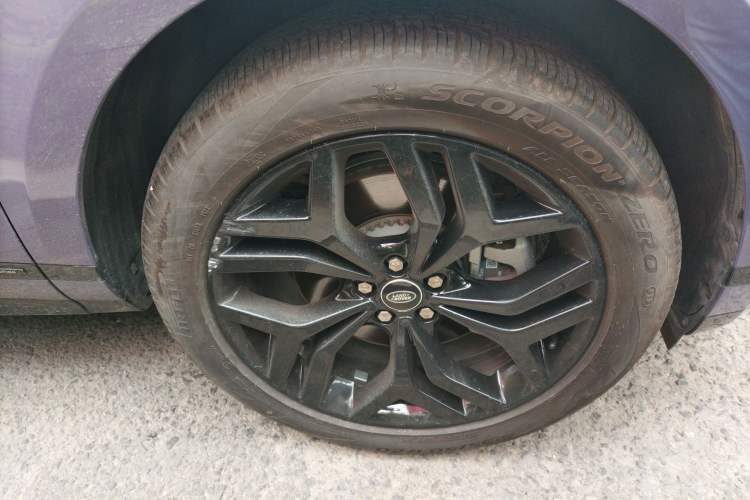 Used Land Rover Range Evoque 2021 Range Rover Velar L 249PS R-Dynamic First Edition Right Front Wheel Hub