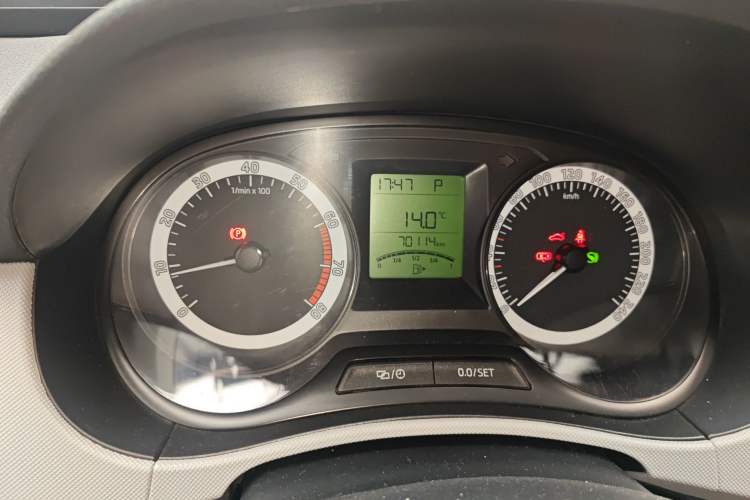 Used Skoda Fabia 2016 1.4L Automatic Car Enjoy Edition