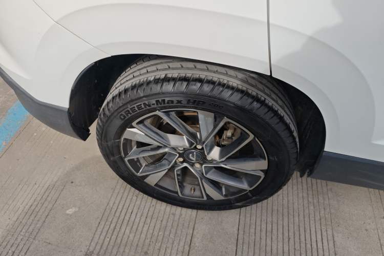 Used Jetta VS5 2022 280TSI Automatic Glory Edition Right Rear Wheel Hub